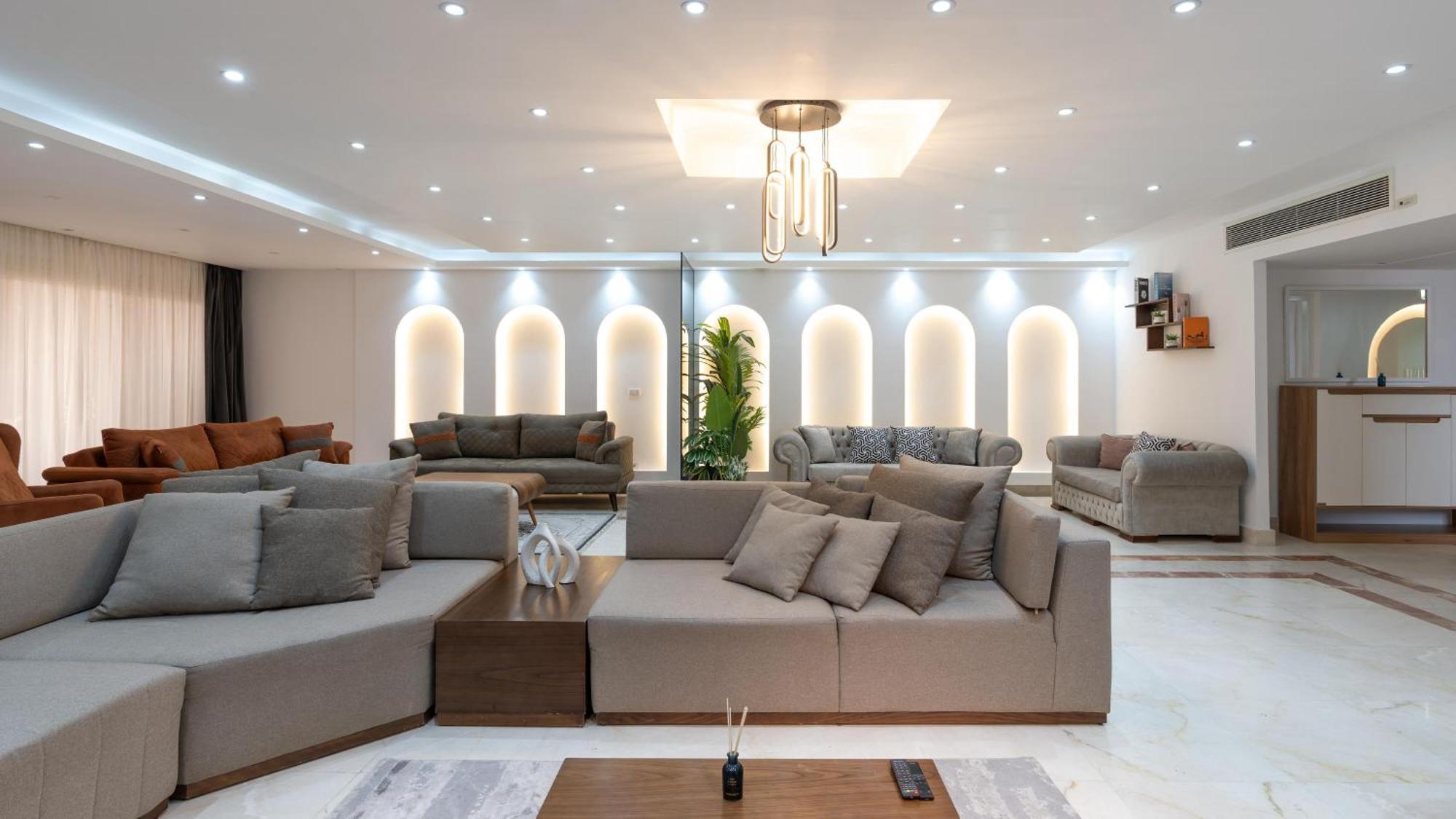 Presidential Near Star 3 Bed Apartment Cairo