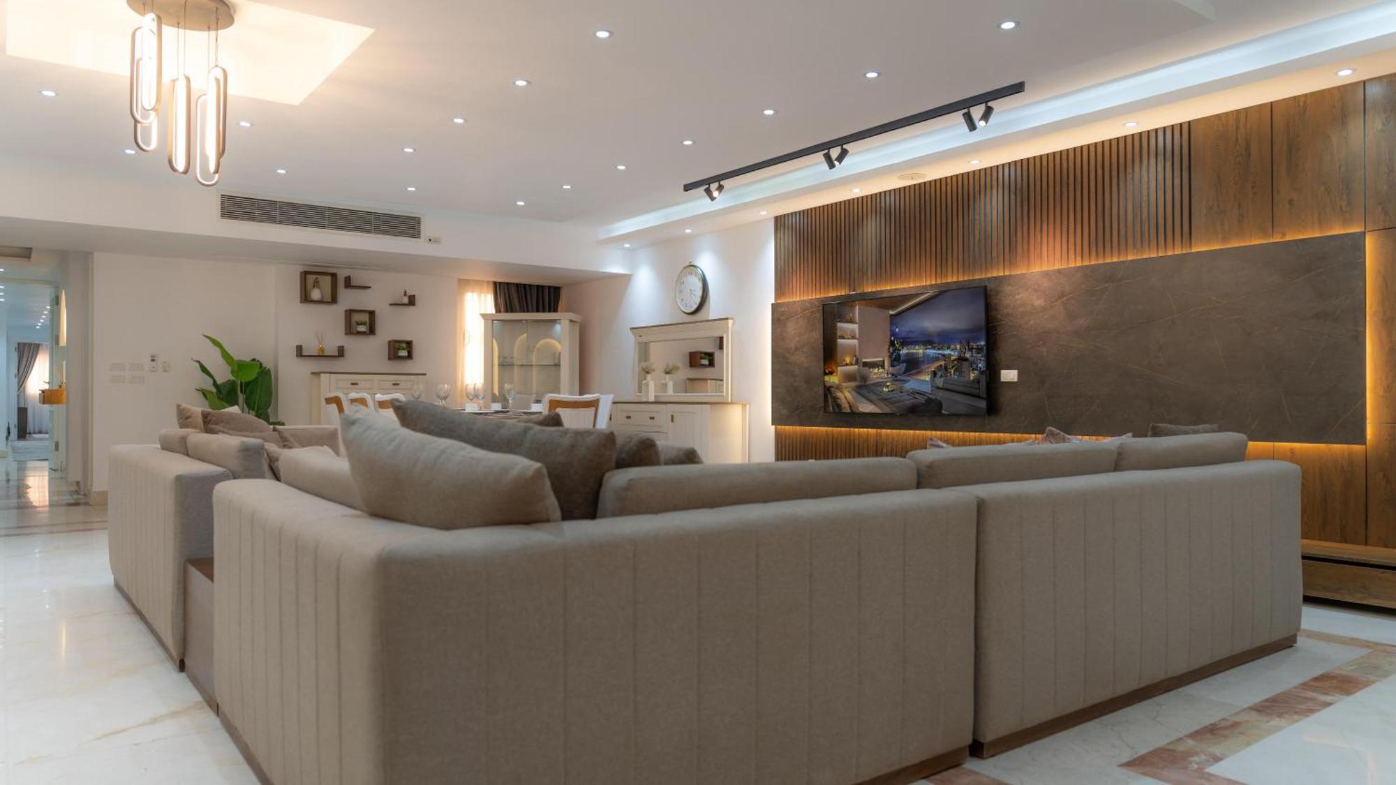 Presidential Near Star 3 Bed Apartment Cairo